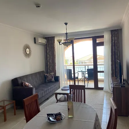 2 Bedroom With 2 Balconies And Sea Views 아파트 스베티 블라스